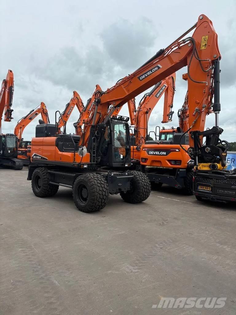 Develon DX140W-7 Wheeled excavators