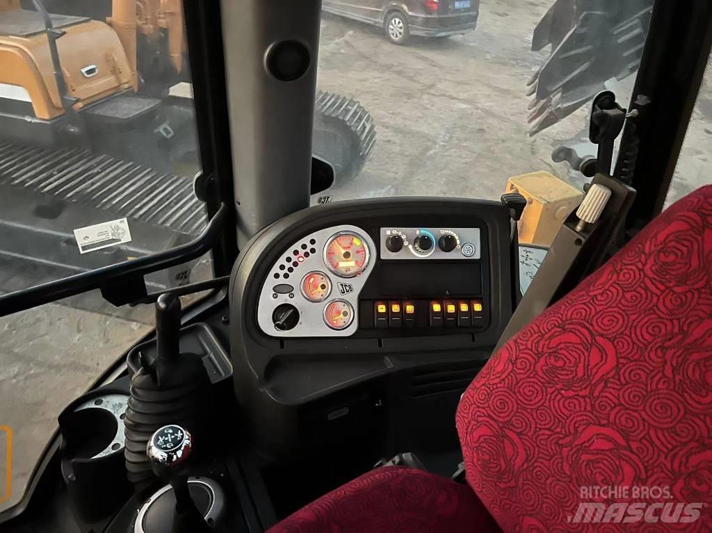 JCB 3CX Backhoe loaders