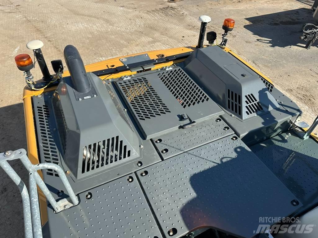 Liebherr R 922 G8 Crawler excavators