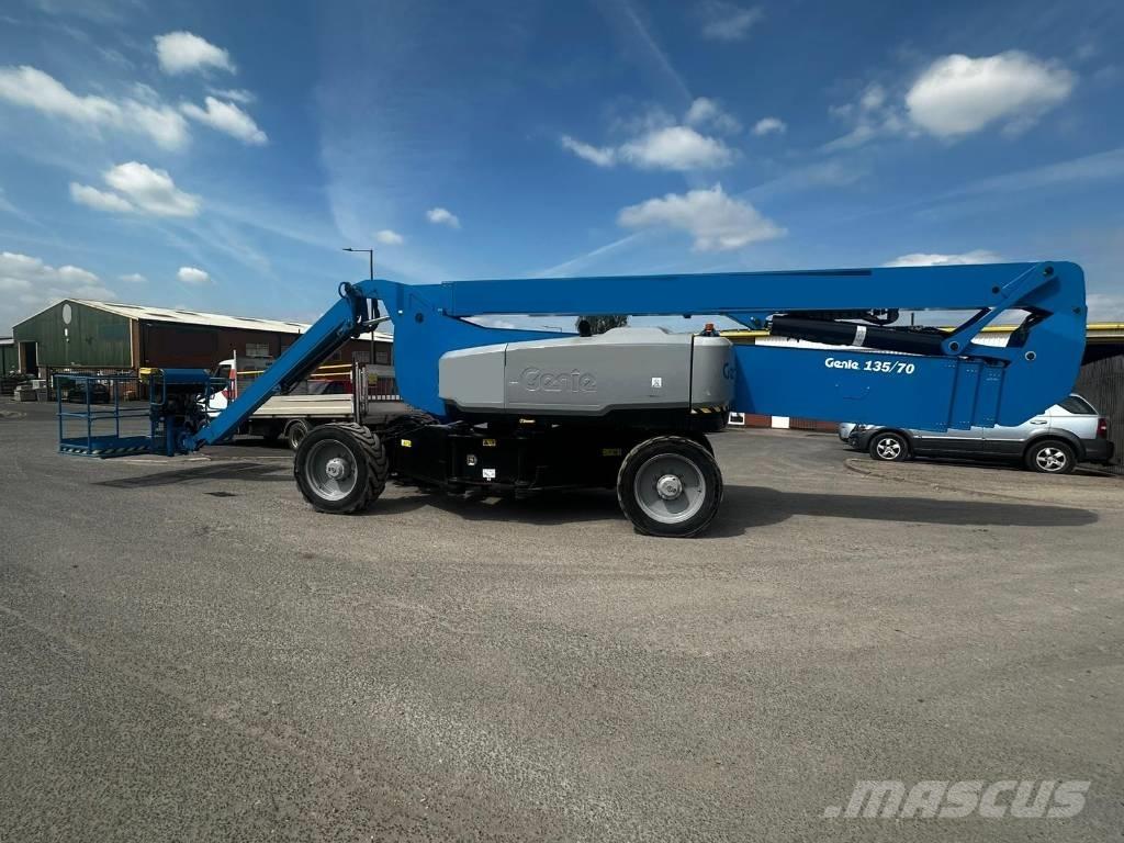 Genie ZX 135/70 Articulated boom lifts