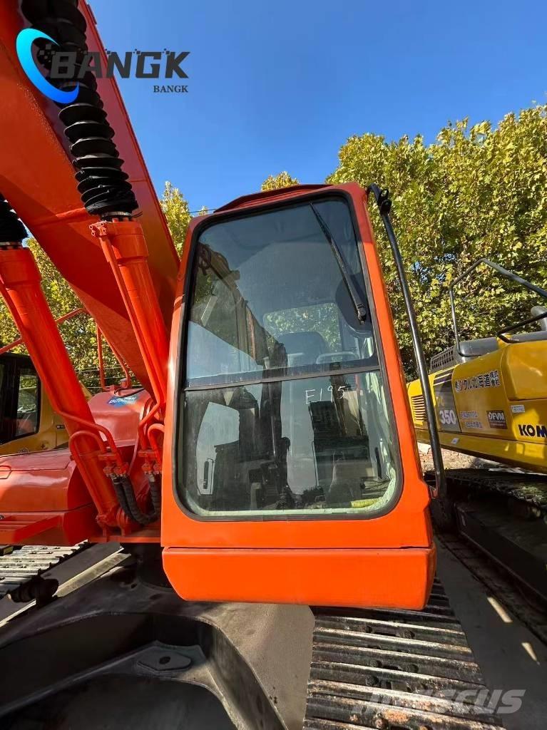 Doosan DX 225 Crawler excavators