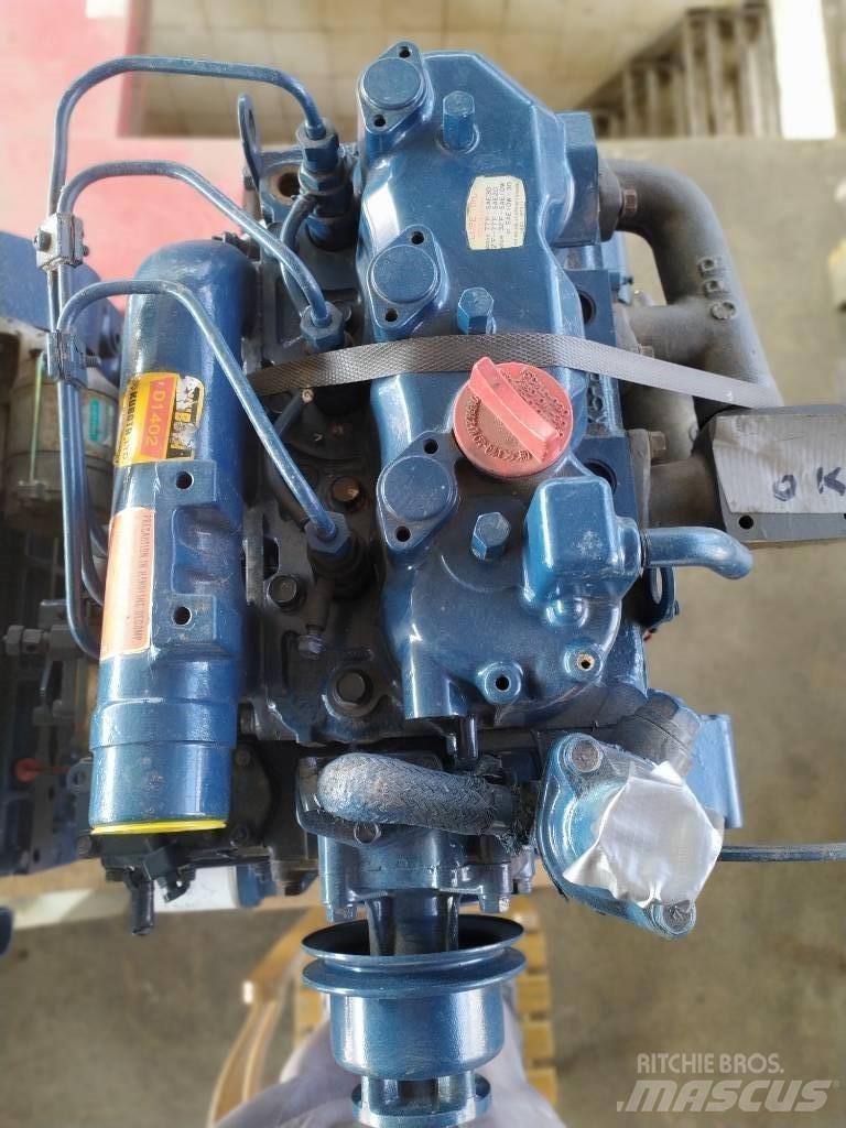 Kubota D1402 Engines