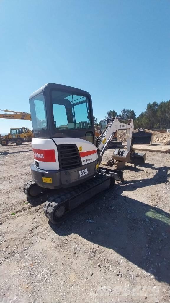 Bobcat E 25 Mini excavators < 7t (Mini diggers)