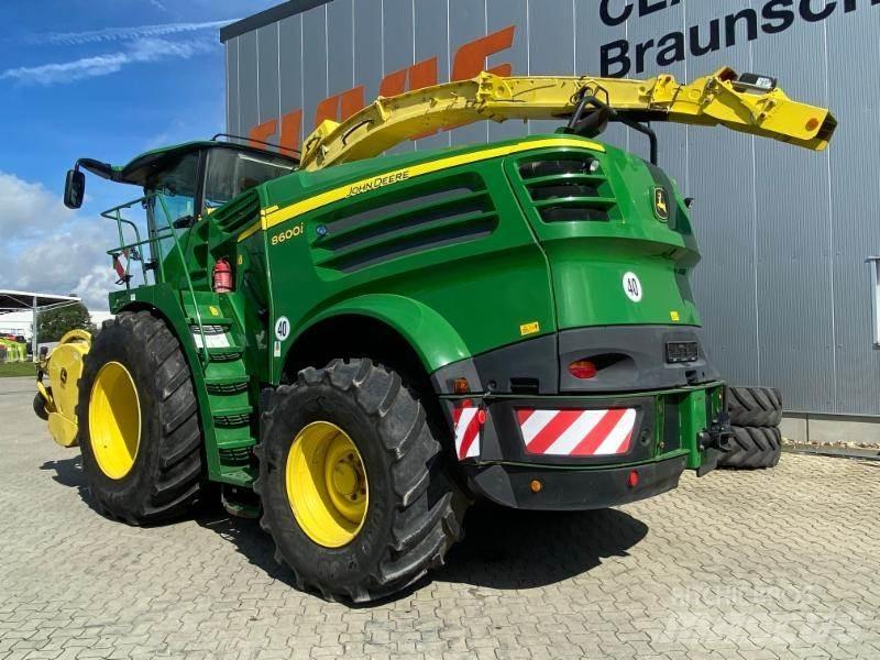 John Deere 8600i Self-propelled foragers