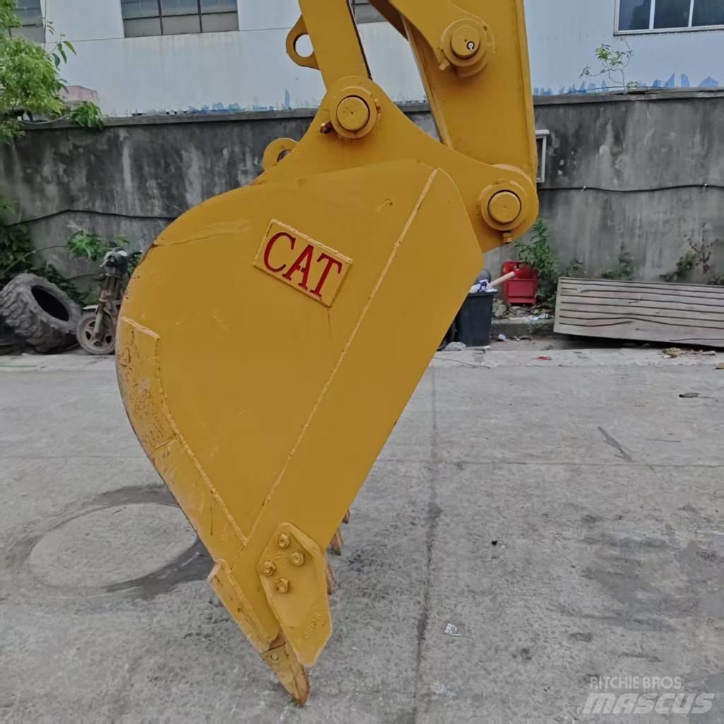CAT 320 Crawler excavators