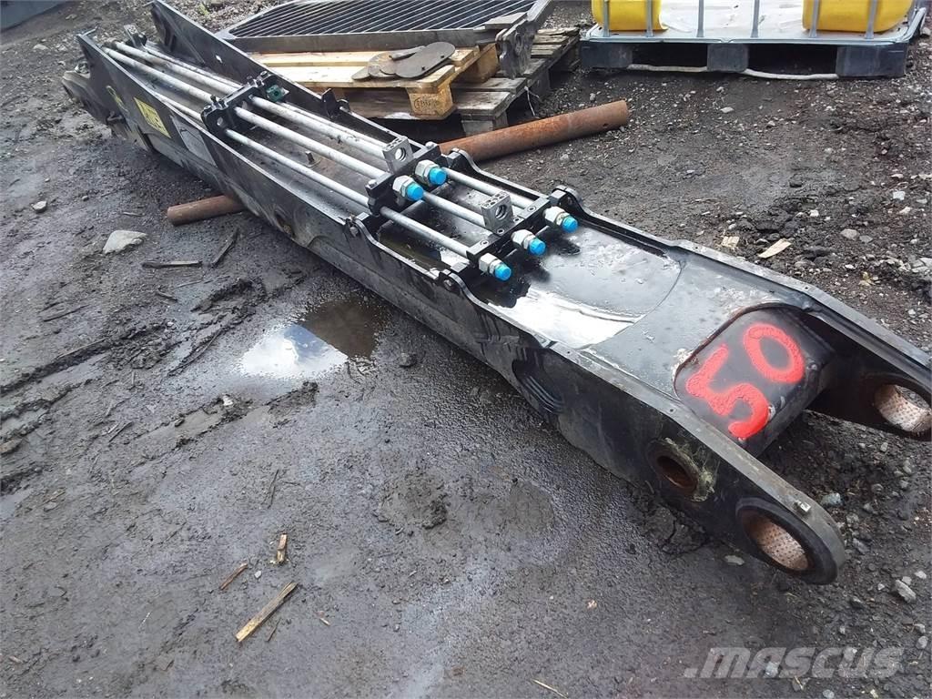 John Deere Ch 7 Harvester cranes