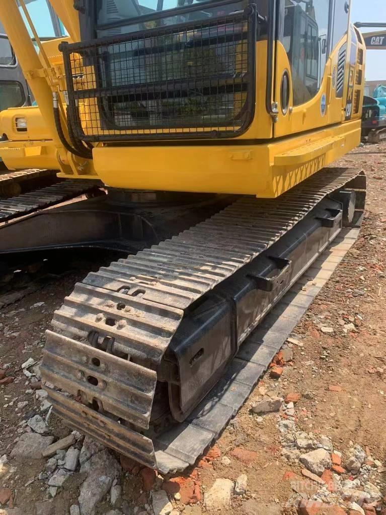 Komatsu PC 120-8 Midi excavators  7t - 12t