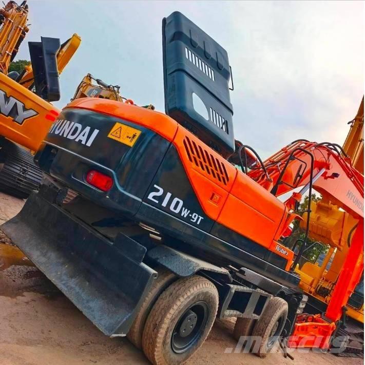 Hyundai 210W-9 Wheeled excavators