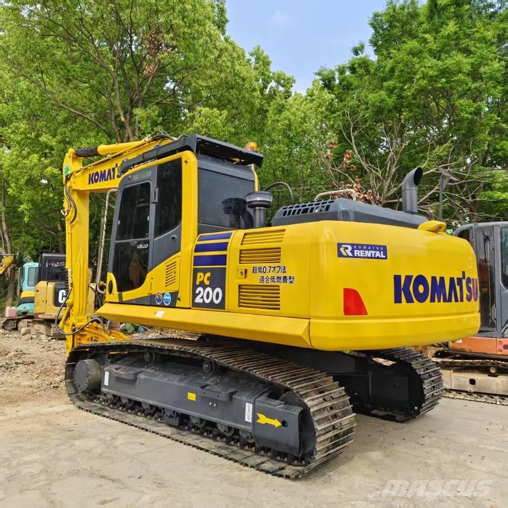 Komatsu PC 200-8 Crawler excavators