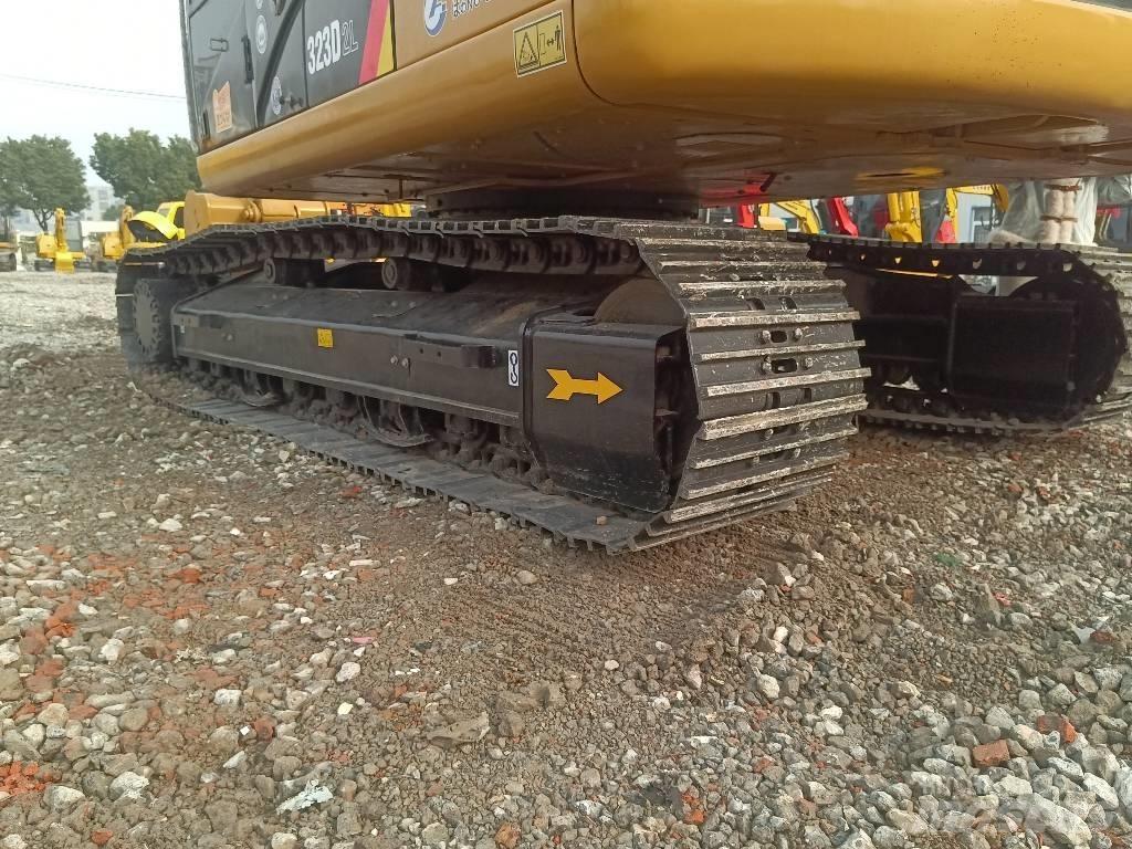 CAT 323 D Crawler excavators