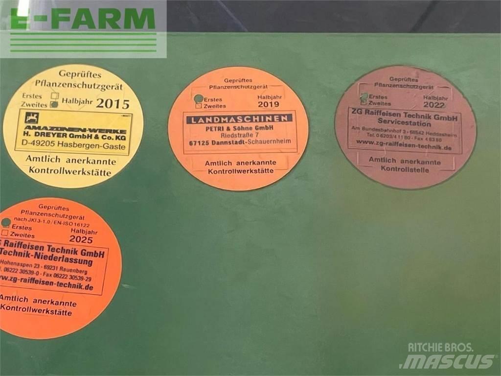 Amazone UX4200 Trailed sprayers