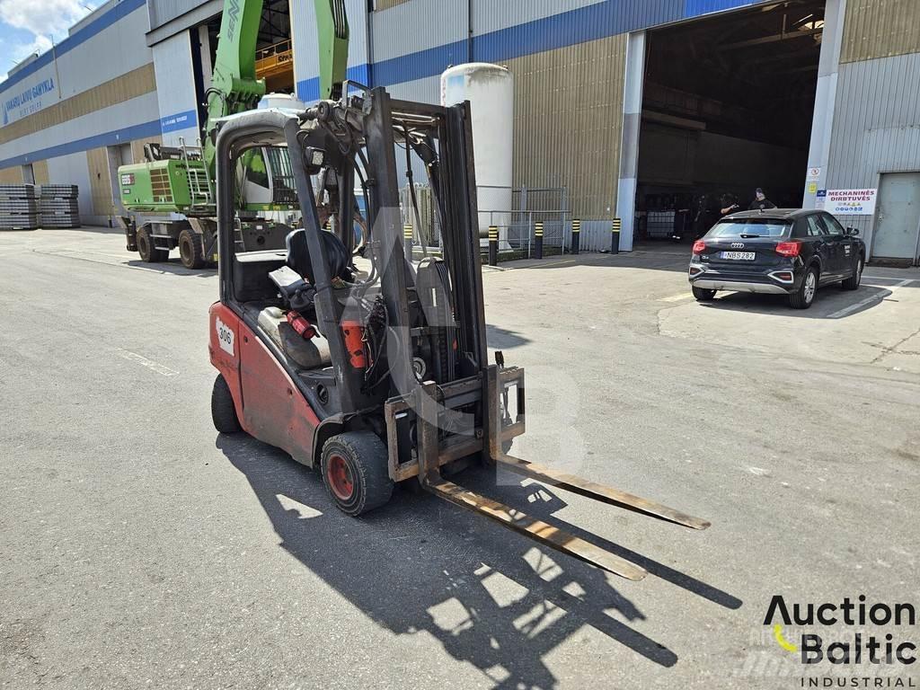 Linde H20D-01 Diesel trucks