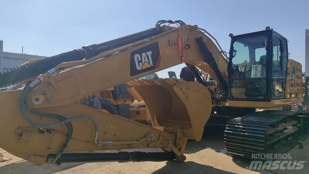 CAT 2018 CAT 320 Wheeled excavators