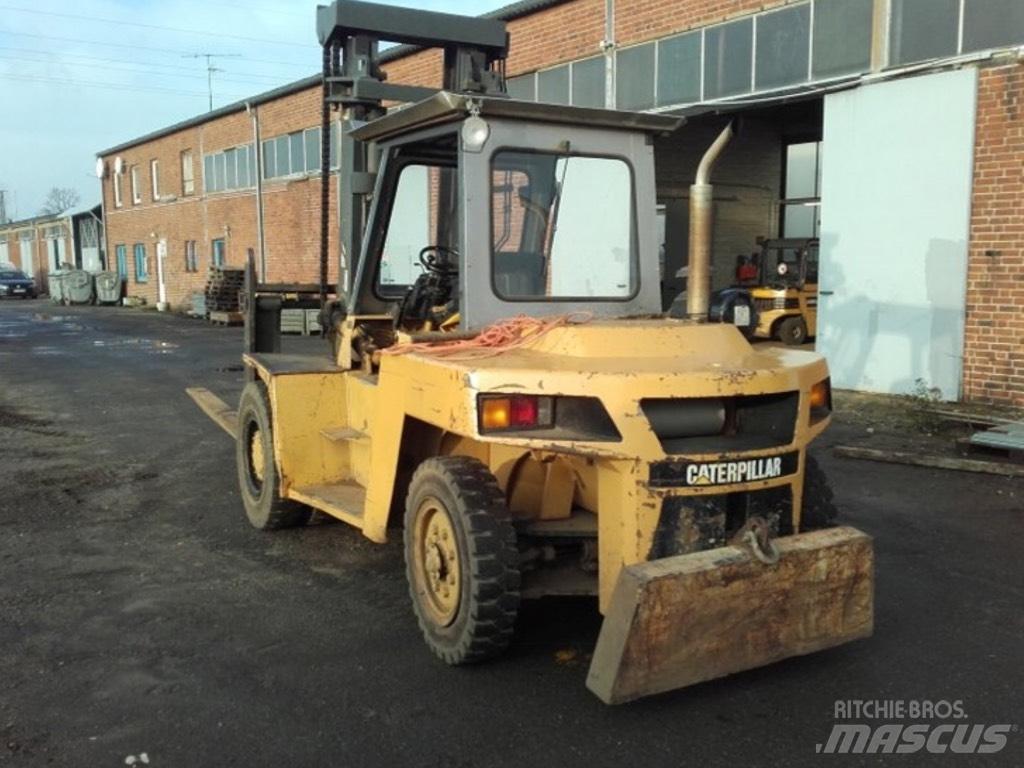 CAT DP90 Diesel trucks