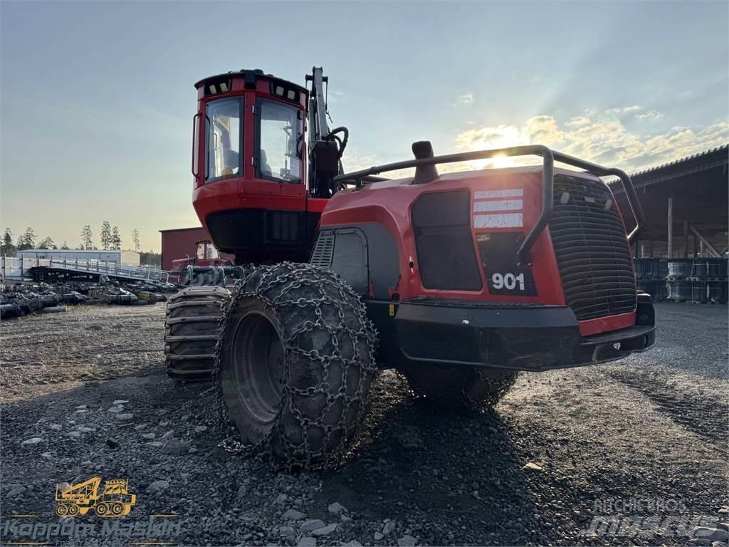 Komatsu 901 Harvesters