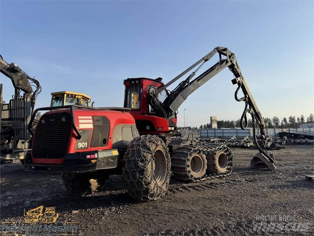 Komatsu 901 Harvesters