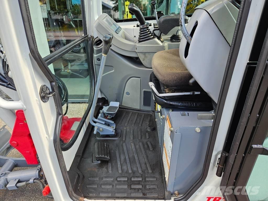 Takeuchi TB 225 Mini excavators < 7t (Mini diggers)