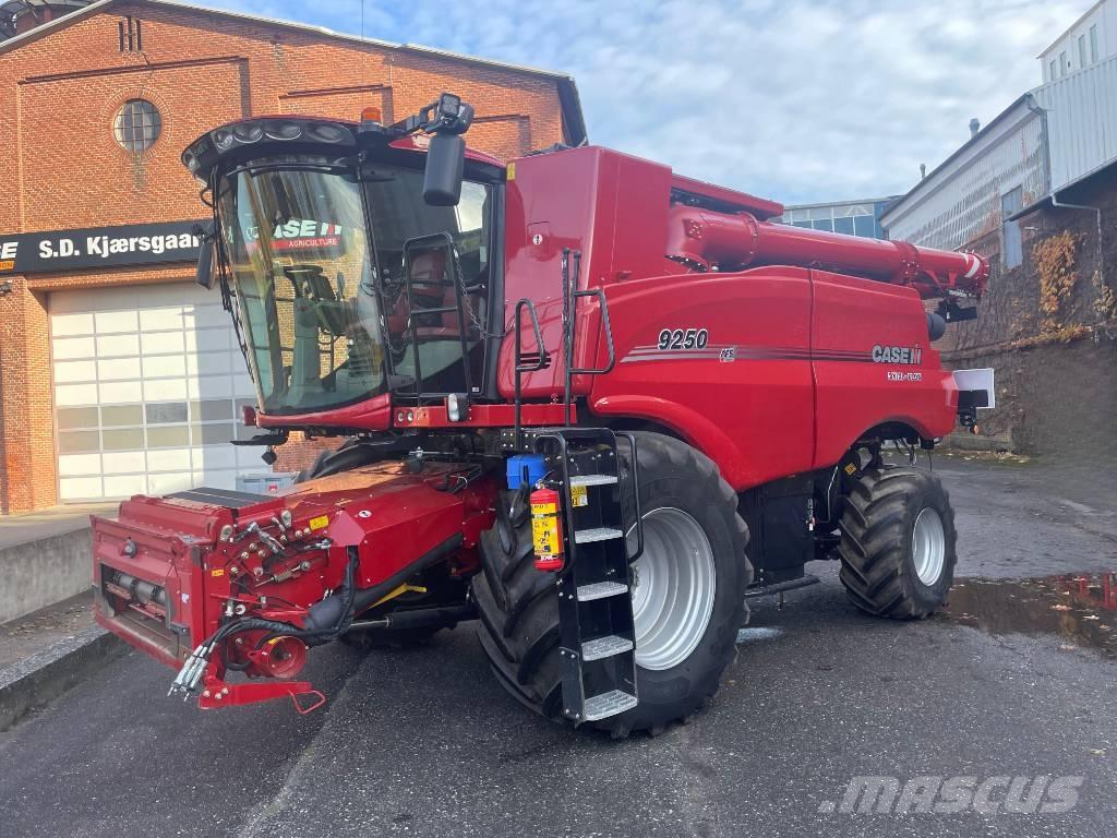 Case IH 9250 Combine harvesters