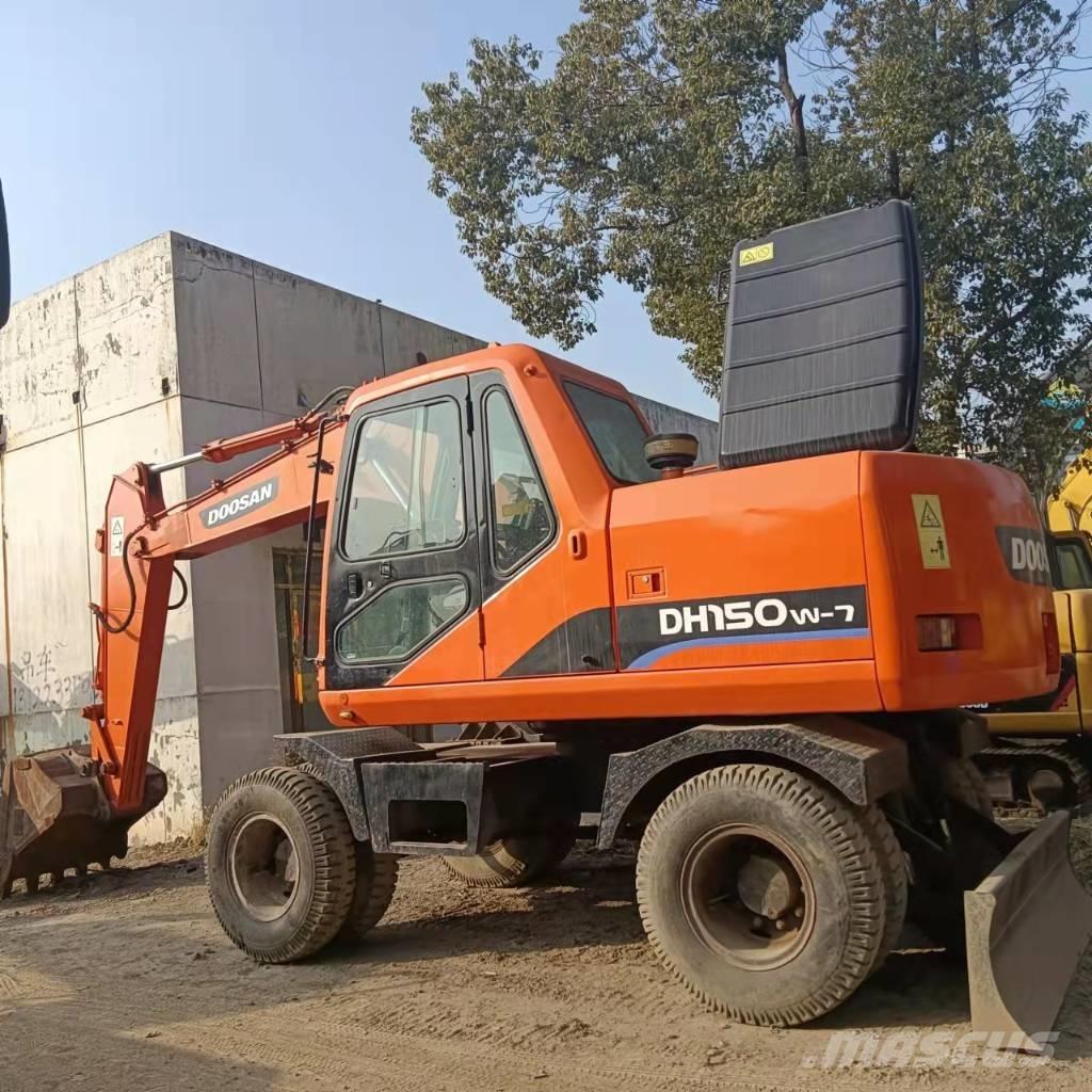 Doosan DH150W-7 Wheeled excavators