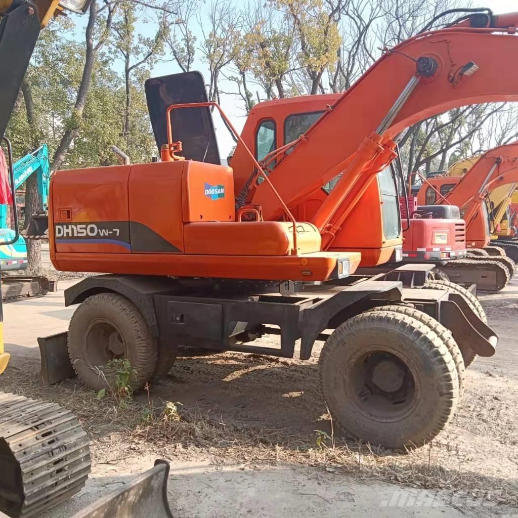 Doosan DH150W-7 Wheeled excavators