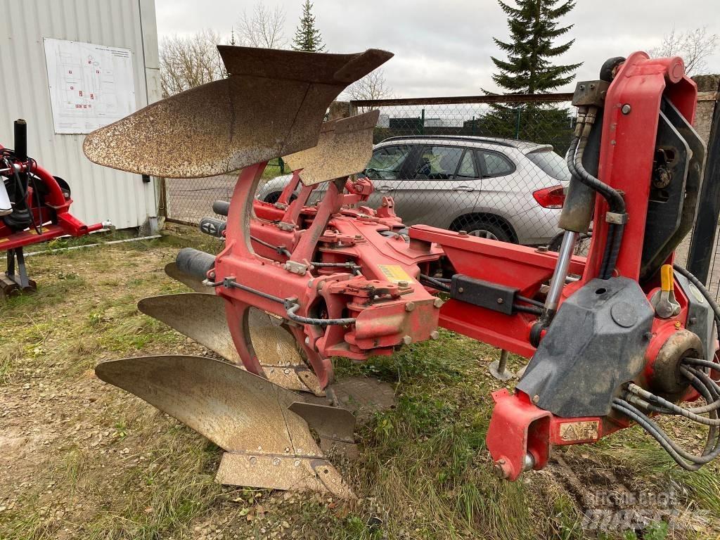 Gregoire Besson RY6 Reversible ploughs