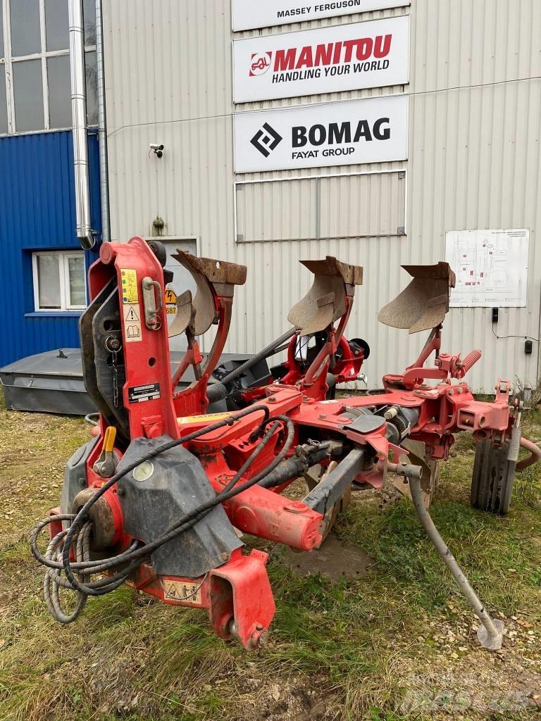 Gregoire Besson RY6 Reversible ploughs