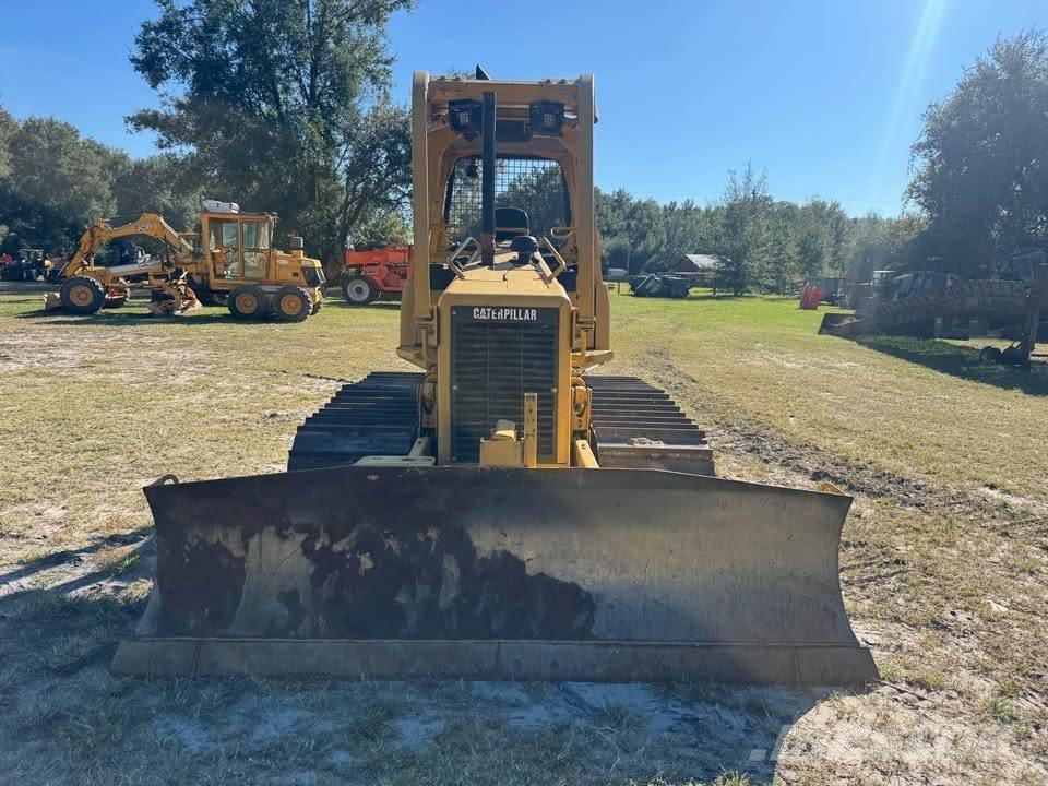 CAT D 3 G LGP Crawler dozers