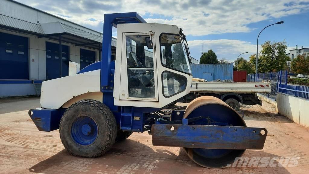 Vibromax W605 D Single drum rollers
