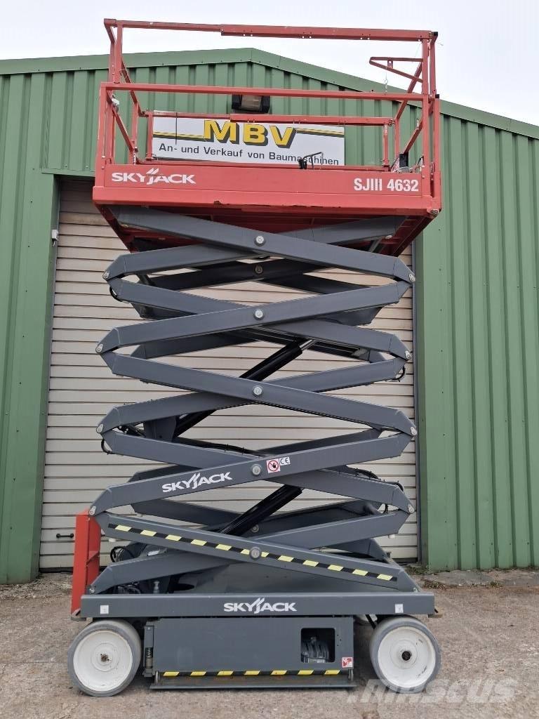 SkyJack SJ III 4632 Scissor lifts