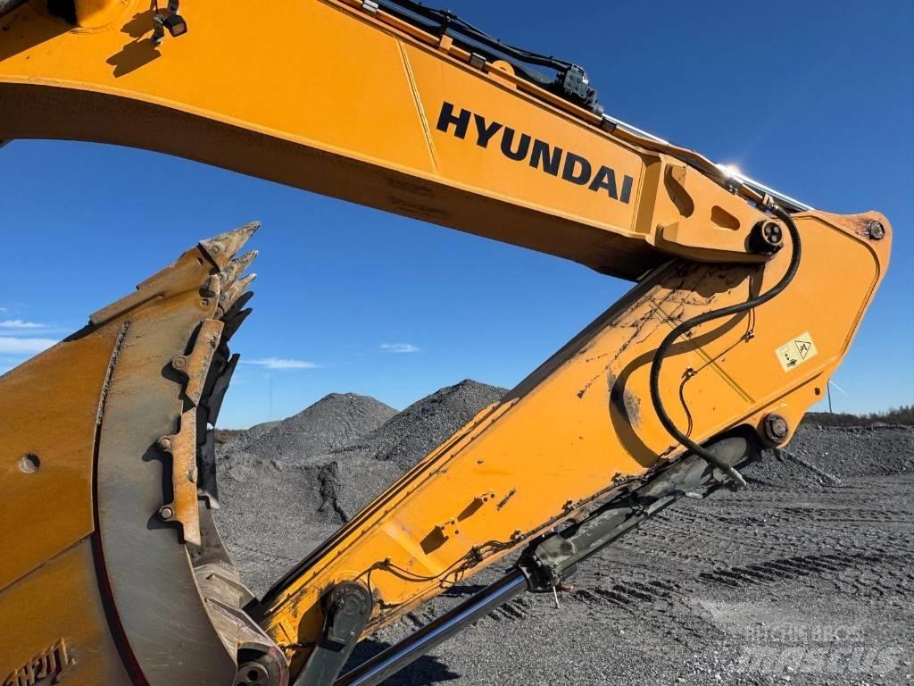 Hyundai HX 900 L Crawler excavators