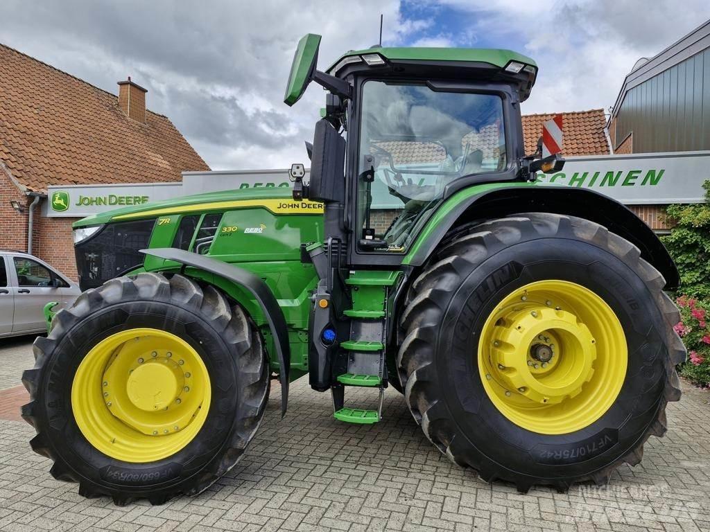 John Deere 7R330 Tractors