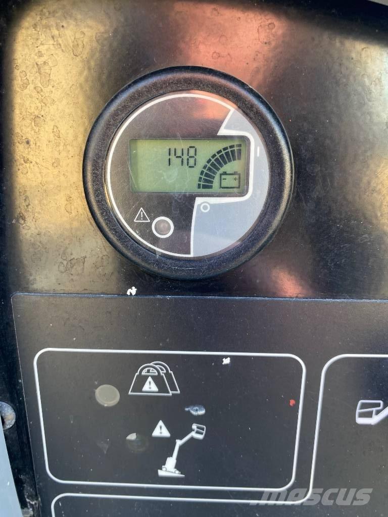 Genie GR 20 J Vertical mast lifts