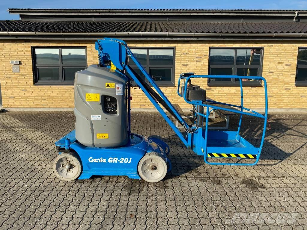 Genie GR 20 J Vertical mast lifts