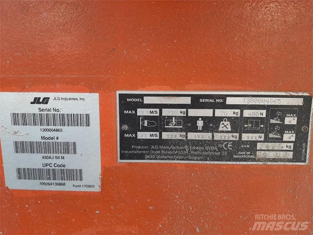 JLG 450AJ Articulated boom lifts
