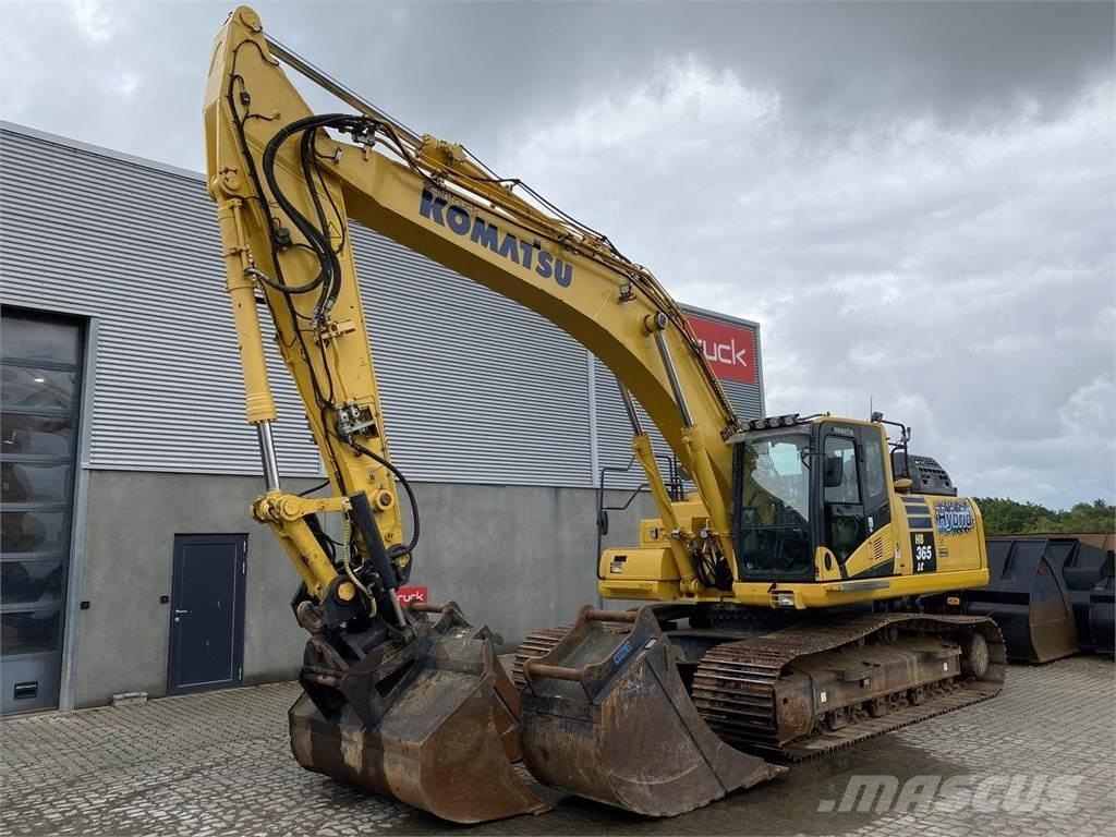 Komatsu HB365LC-3 Crawler excavators