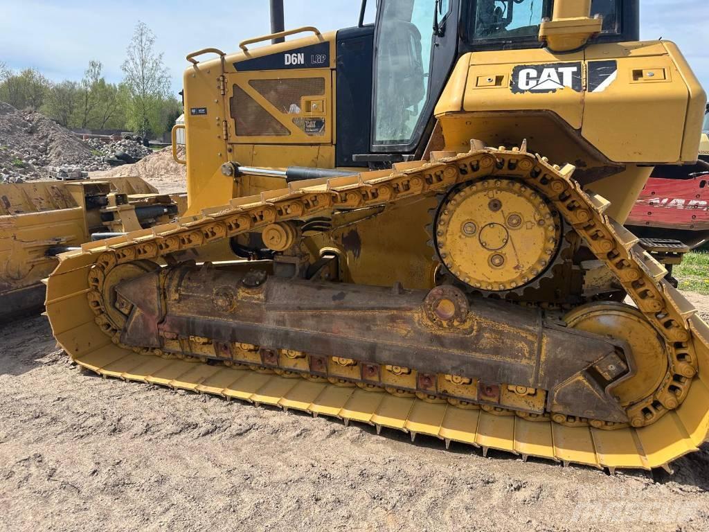 CAT D 6 N Crawler dozers
