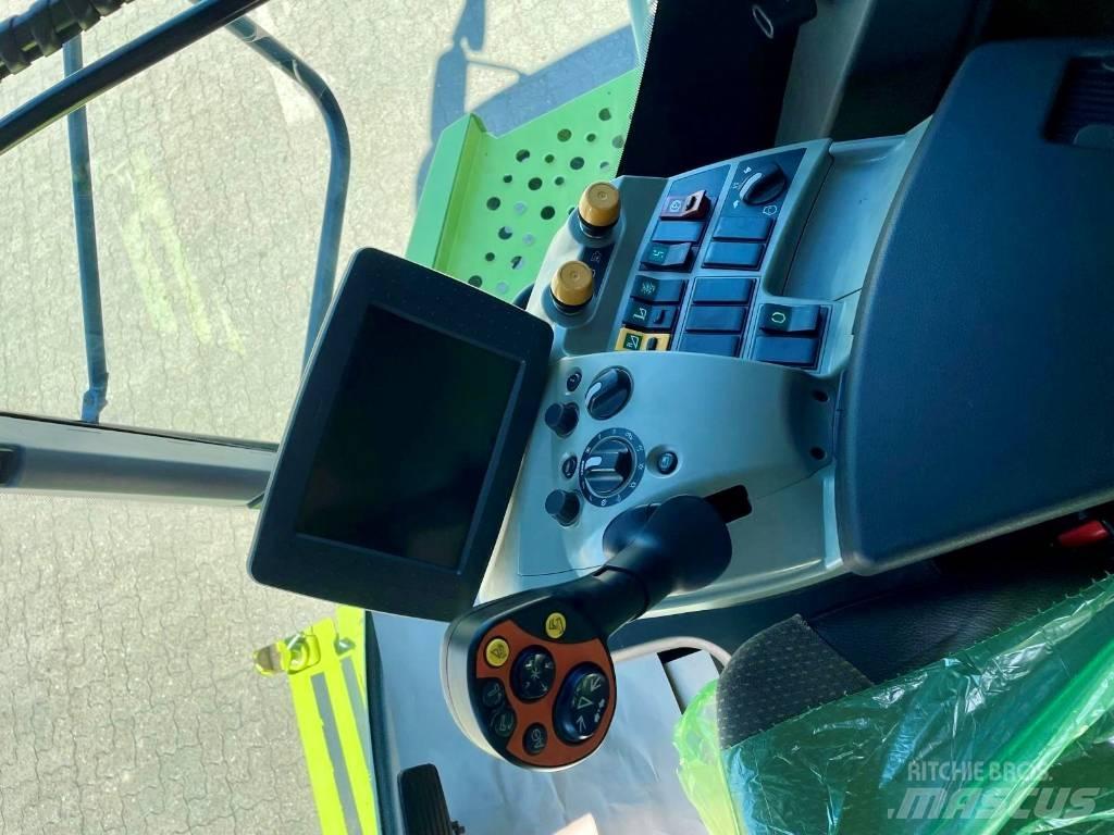 CLAAS Lexion 770 TT Combine harvesters