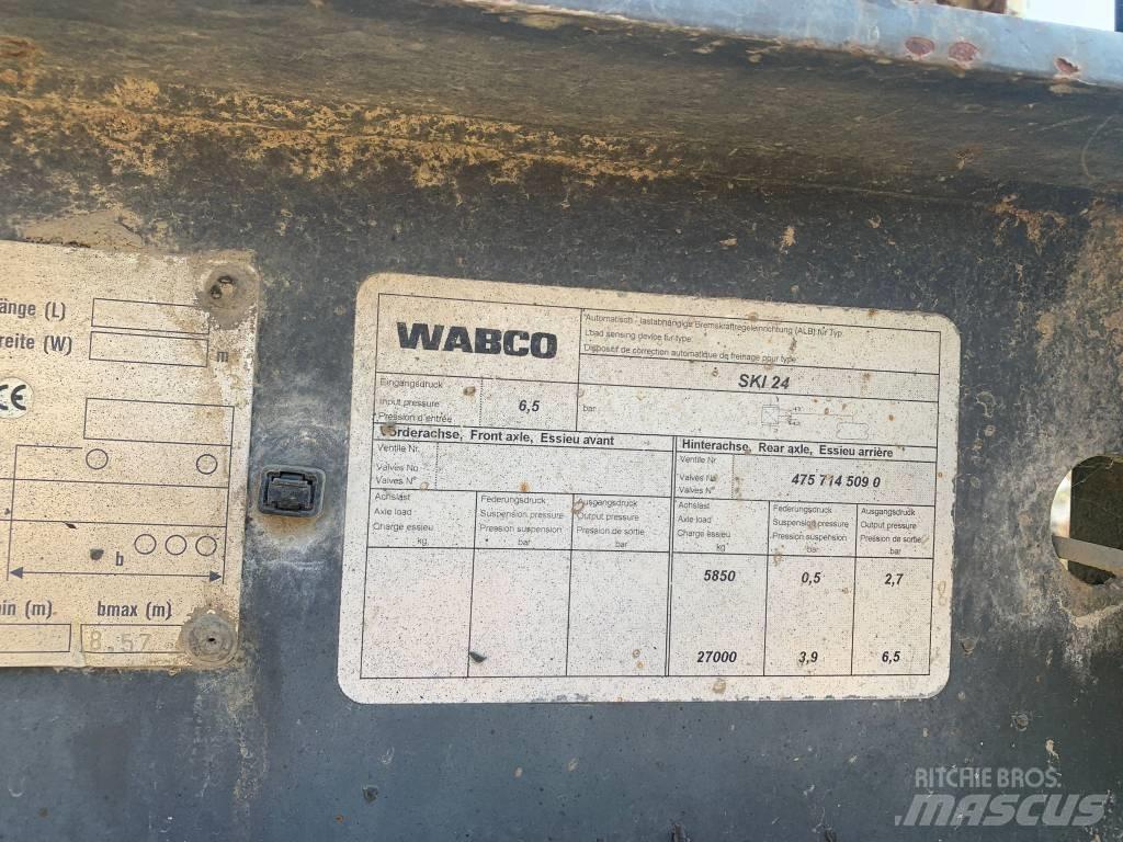 Schmitz SKI 24 Tipper trailers