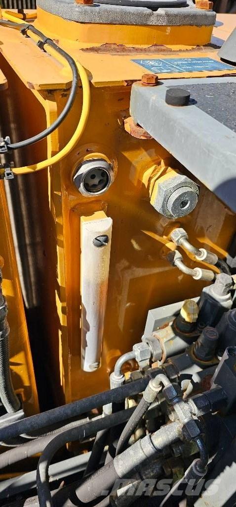Liebherr LH 22 M Waste / industry handlers