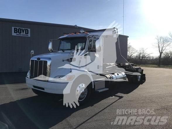 Peterbilt 337 Construction - Others