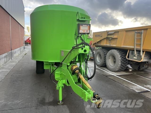  Farasin 18 m³ Mixer feeders