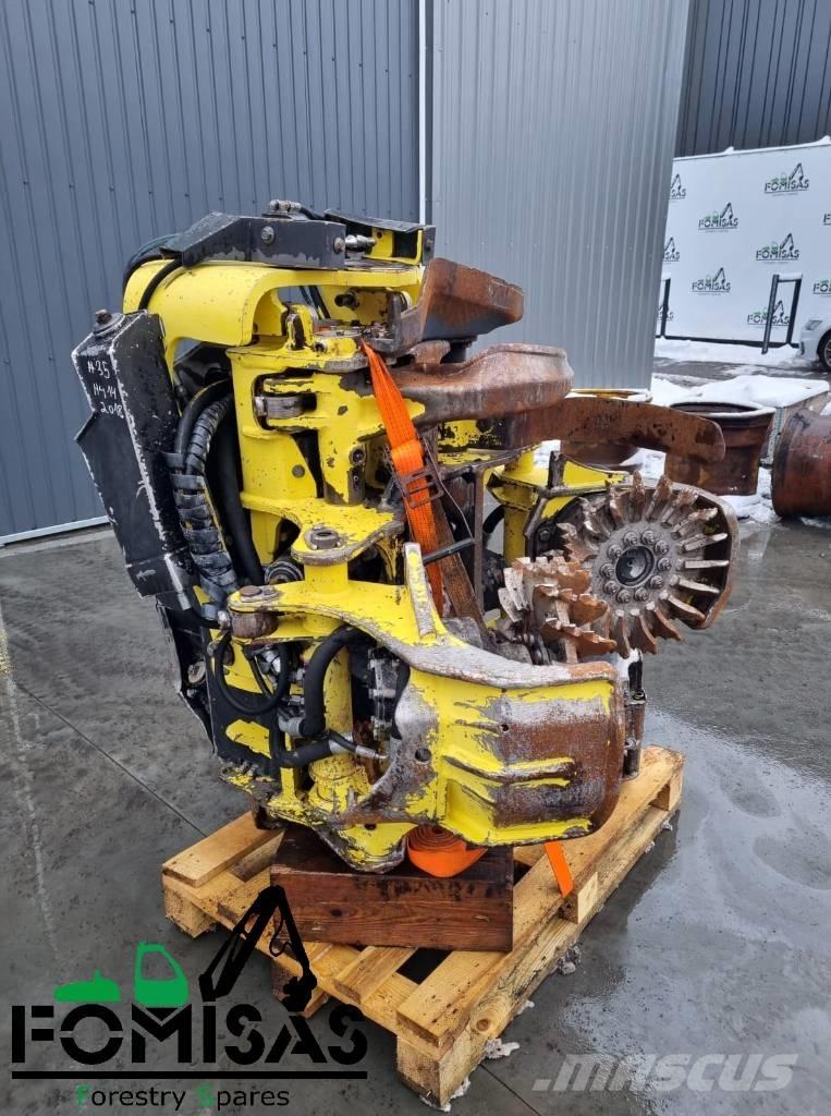 John Deere H414 Harvester heads