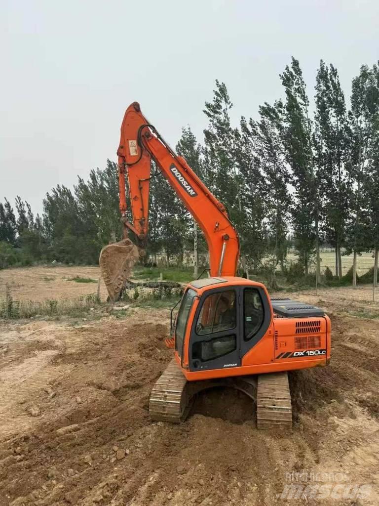 Doosan DX150LC Crawler excavators