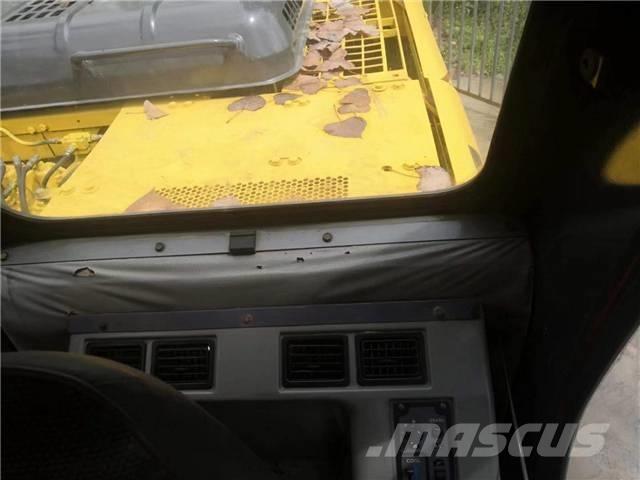 Komatsu pc200-6 Crawler excavators