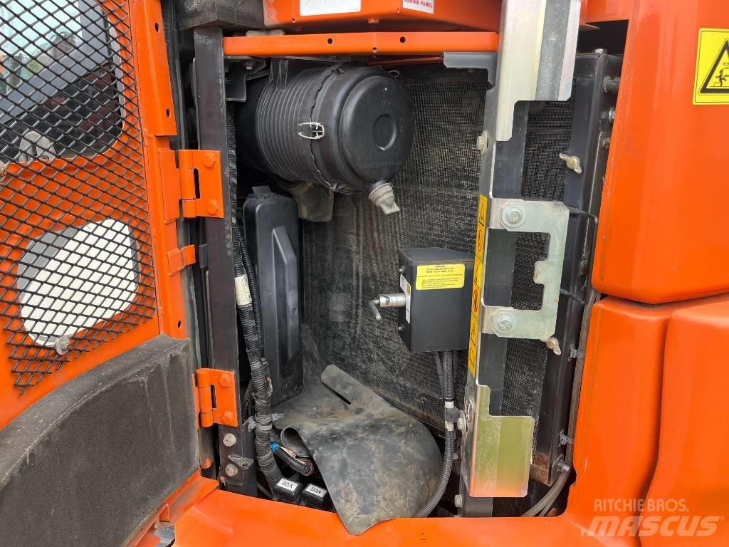Hitachi ZX85USB-5A Midi excavators  7t - 12t