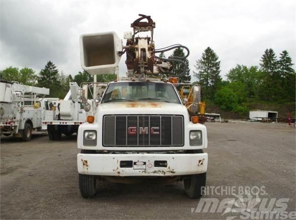 Altec D845B Truck & Van mounted aerial platforms