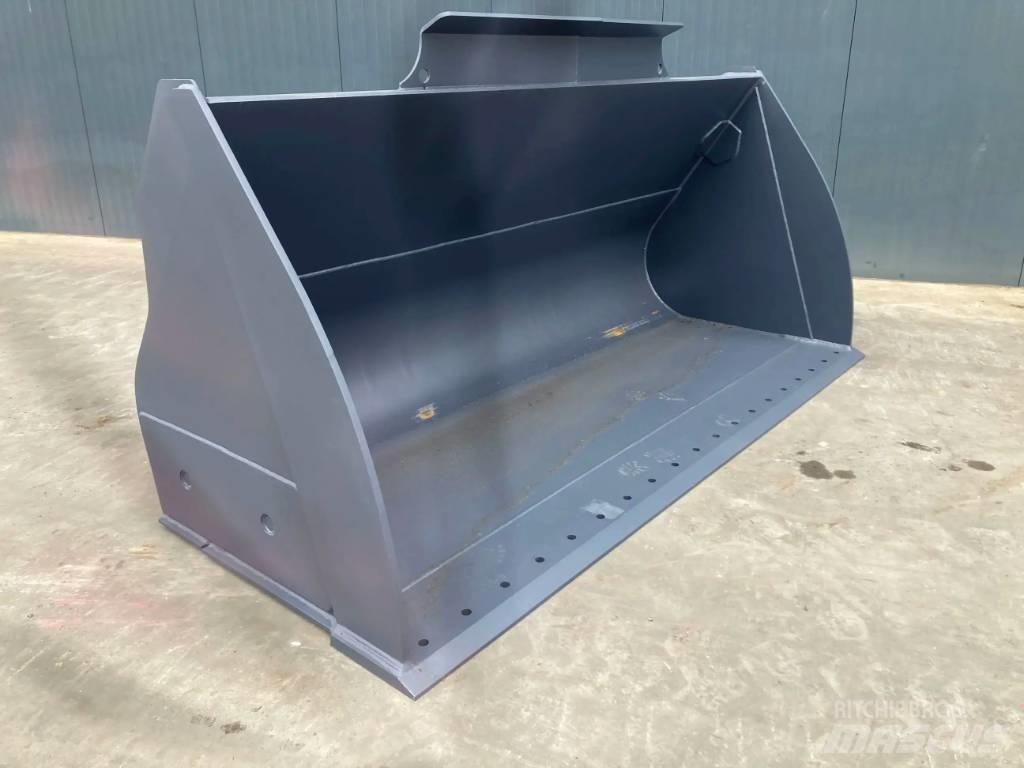 Volvo L110E Buckets