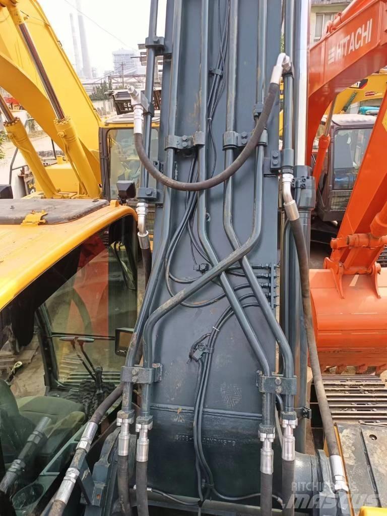 Hyundai 305-9 Crawler excavators