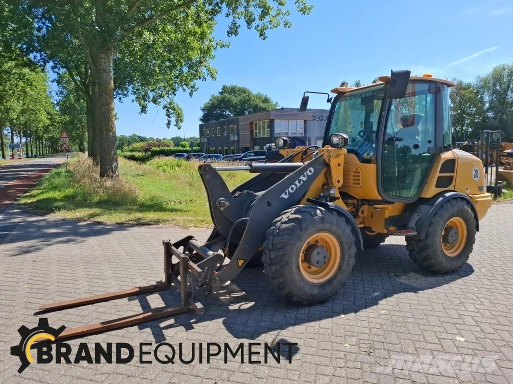 Volvo L28F Wheel loaders