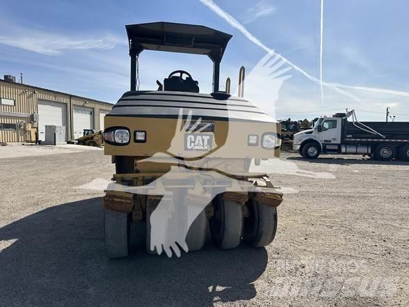 CAT CW14 Pneumatic tired rollers